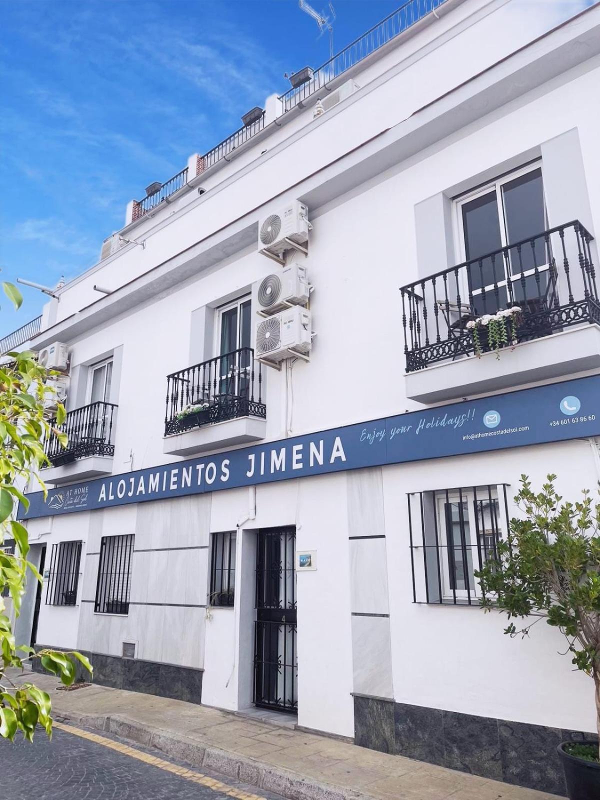 Estudio Jimena Burriana En El Centro De Nerja Exterior photo